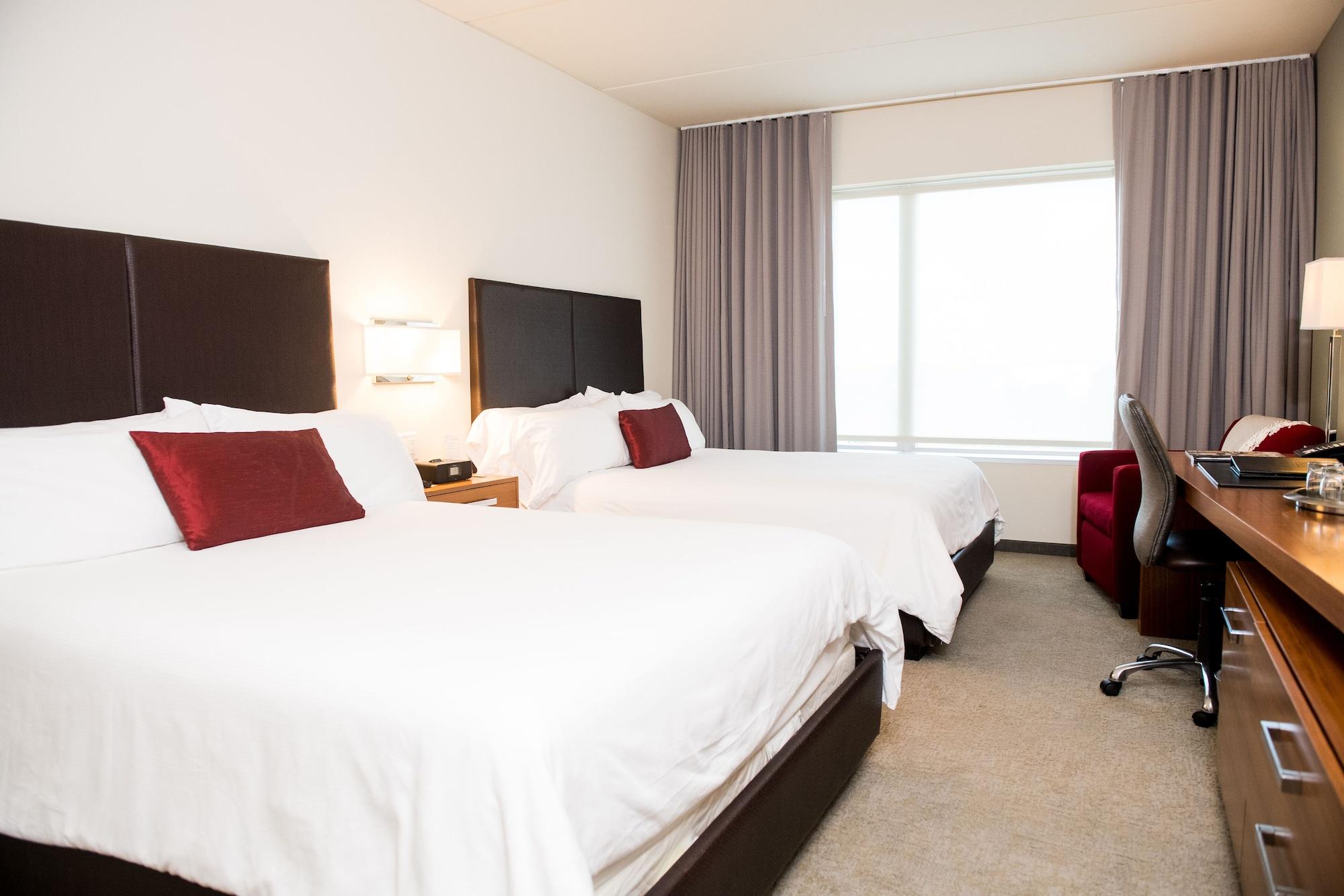 ไอโฮเทล แอนด์ คอนเฟอเรนซ์เซ็นเตอร์ แชมเพน Hotel แชมเปญ ภายนอก รูปภาพ