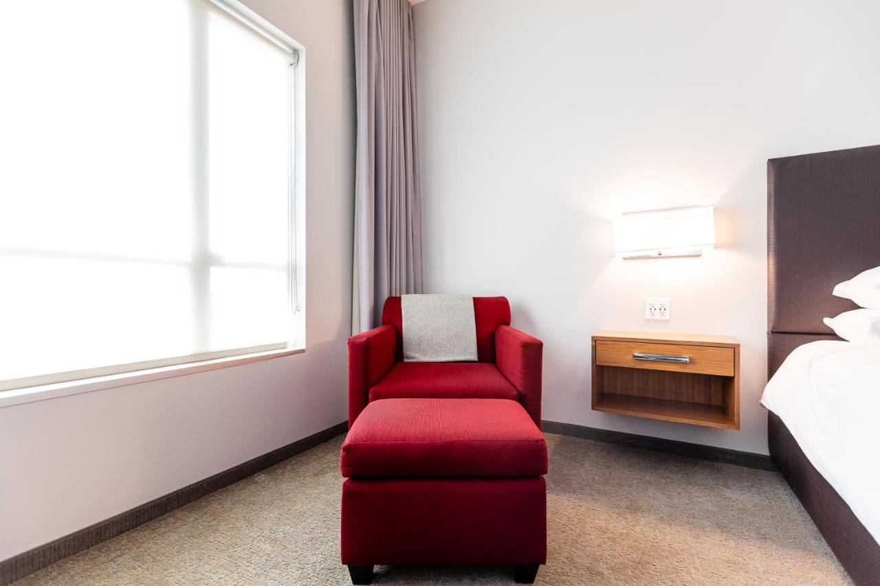 ไอโฮเทล แอนด์ คอนเฟอเรนซ์เซ็นเตอร์ แชมเพน Hotel แชมเปญ ภายนอก รูปภาพ